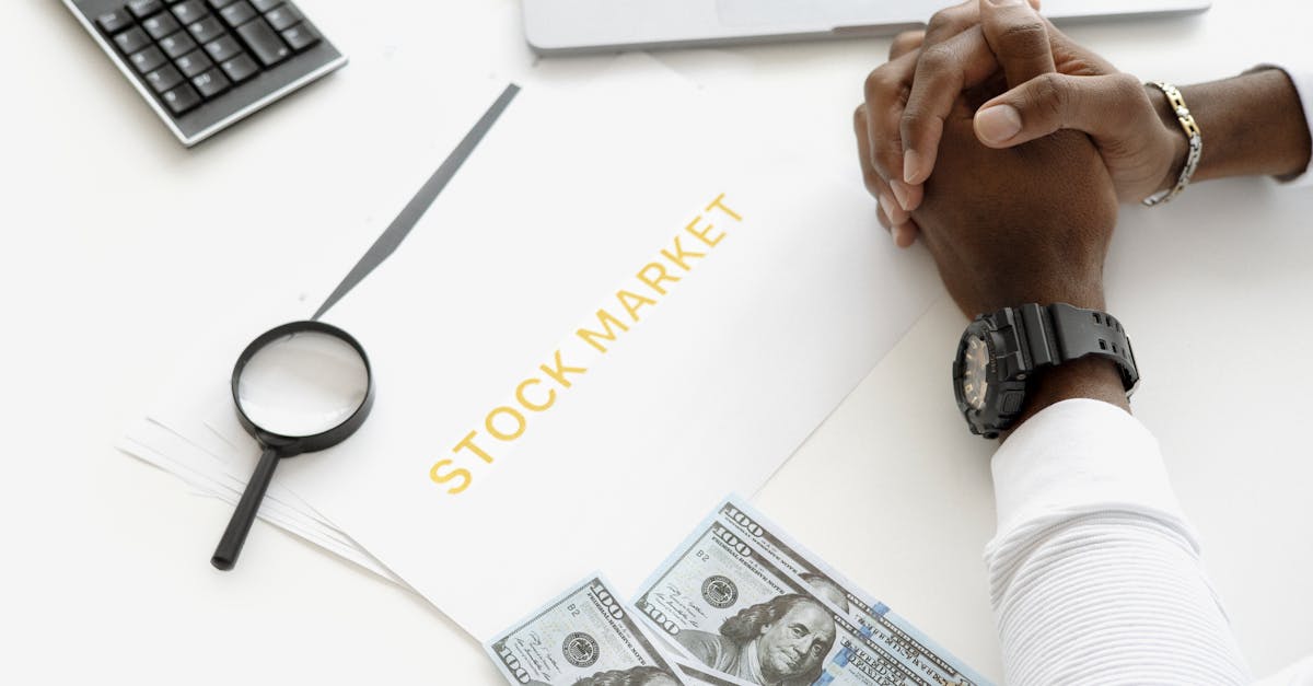 Naviguer la Volatilité : Stratégies d'Investissement à Long Terme Face à l'IA.