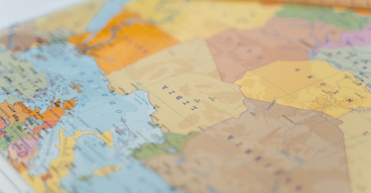 Carte du Moyen-Orient avec des flèches symbolisant les tensions géopolitiques et économiques